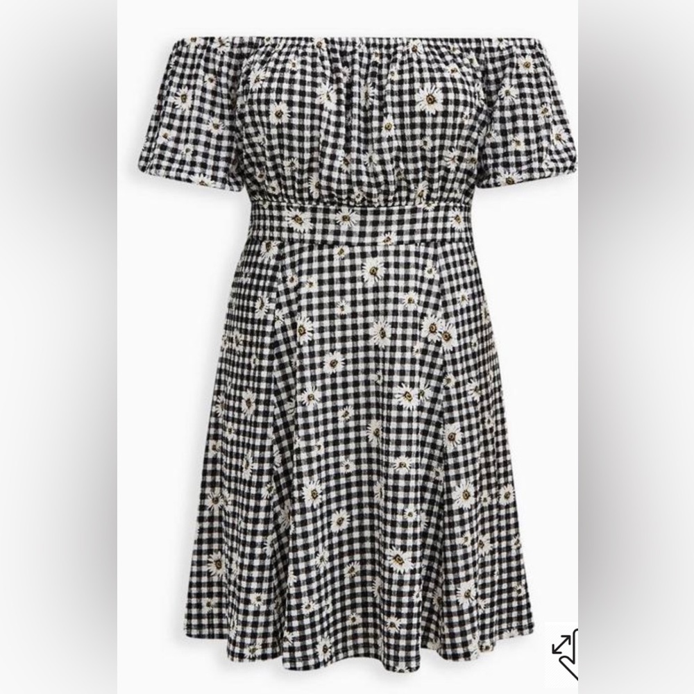 NWT Black & White Plaid Daisies Textured Knit Puff Sleeve Mini Skater Dress Sz 2